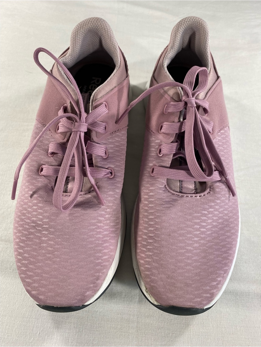 Reebok Women's Ever Road DMX walking shoes lavender or lilac 8 1/2